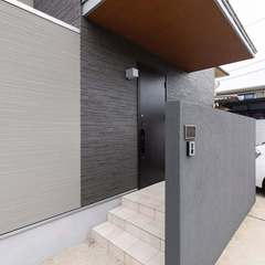 正面の壁は道路からの目線を遮ります