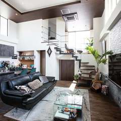 エントランスから見える開放感のあるLDK