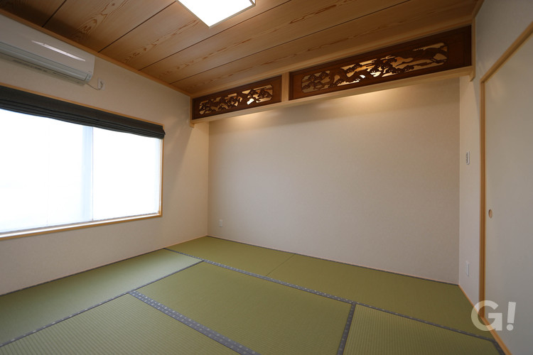 旧家屋の欄間のある和室