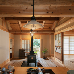 木のぬくもりに包まれる、心安らぐ住まい