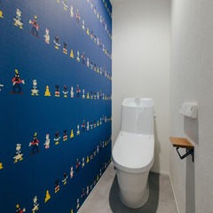 楽しい雰囲気のクロストイレは、子どもも楽しめる