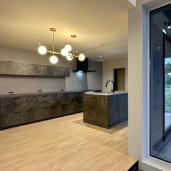 テラスとつながるキッチン