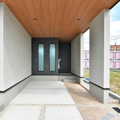 屋根付き駐輪場があるお家