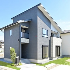 「上質感あふれる外観のデザイナーズ住宅」
