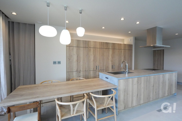 グラフテクトでキッチン・ダイニングテーブル・カップボードまで統一