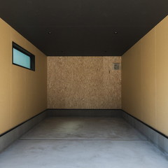 広々としたくつろぎのガレージ