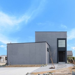 洗練された佇まいの住まい