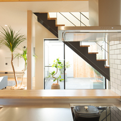 中庭までつながる、心地よい眺め