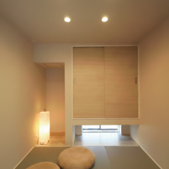 家族と愛犬がくつろぐ和室