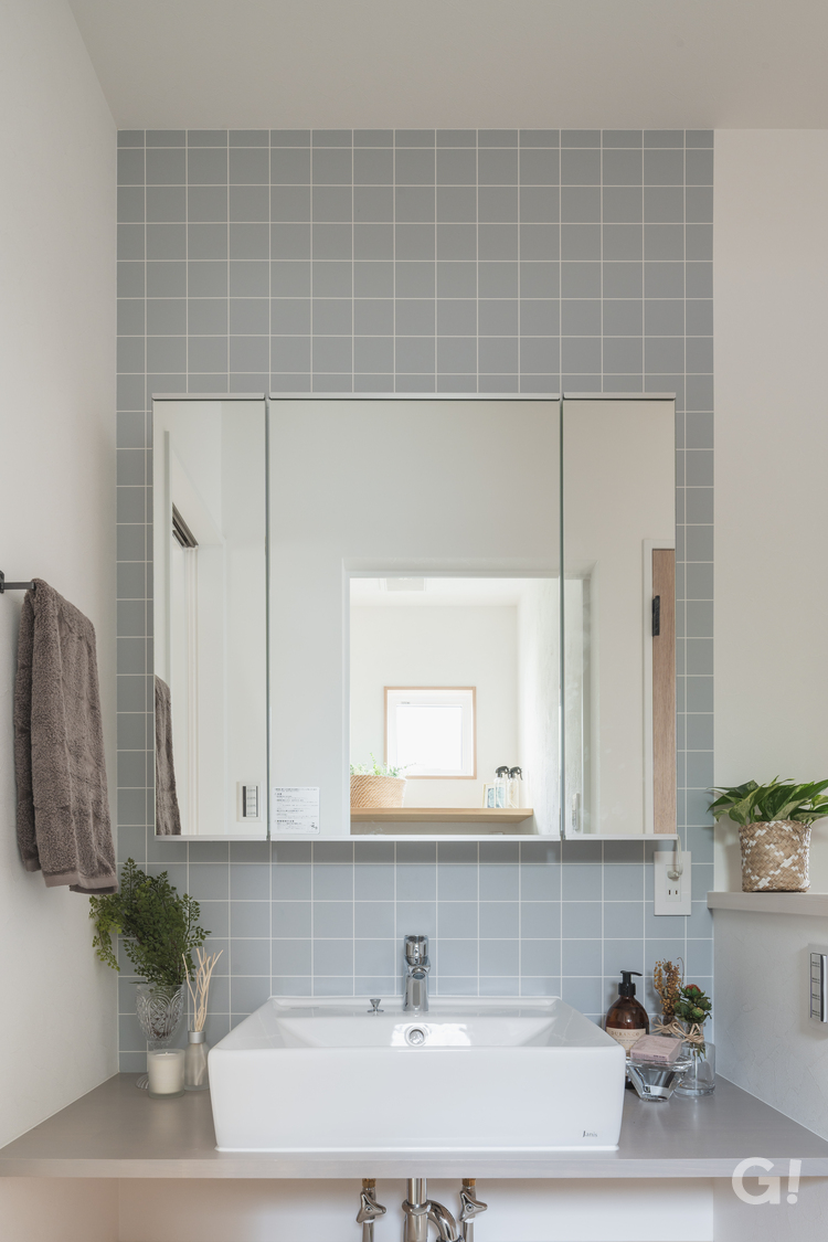 【規格住宅】白×天然木の組み合わせがかわいい、シンプルナチュラルな家【洗面室】