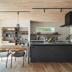 【規格住宅】差し色の黒がかっこいい、ナチュラルモダンな家【ダイニングキッチン】