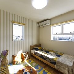 お子さまの個性に寄り添う、2つのテイストの子ども部屋