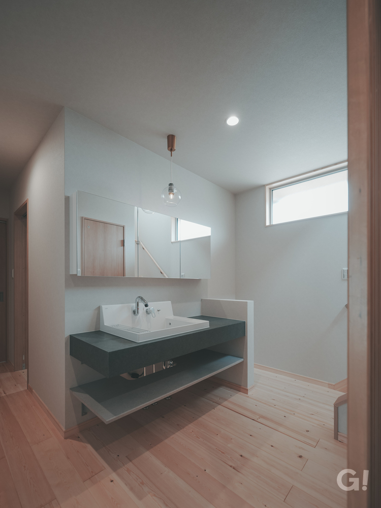 【建築家と創る】庭の記憶を受け継ぐ、ジャパンディの家【造作洗面】