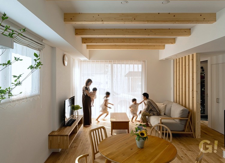 木と暮らす、5人家族の住まい