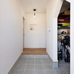 収納バッチリで動線を作りやすい玄関☆